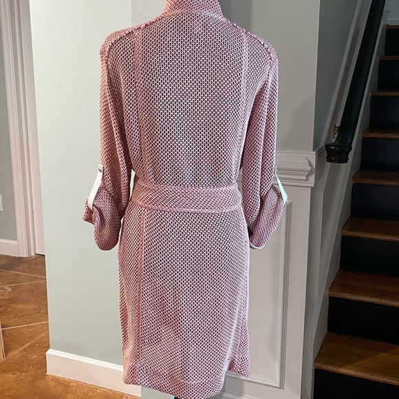 Soft red and cream jacket/sweater - Picture 2 of 4